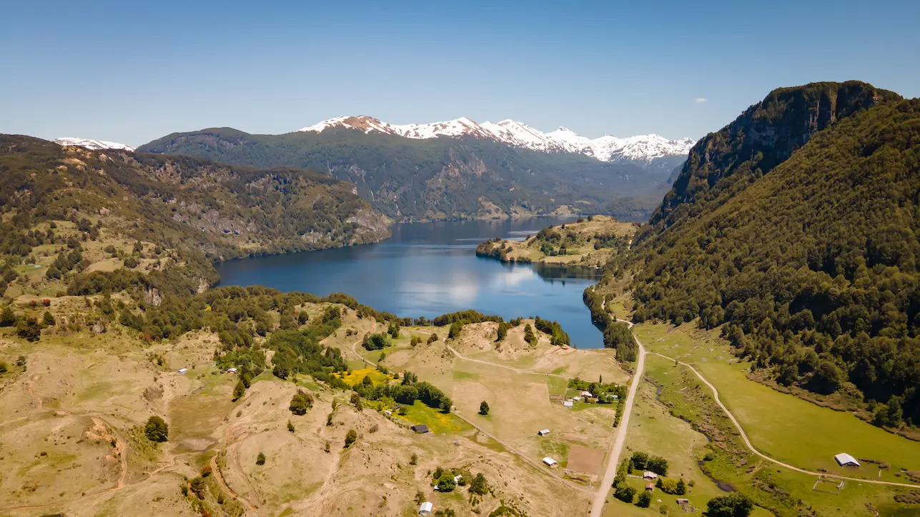 Altos del Lago